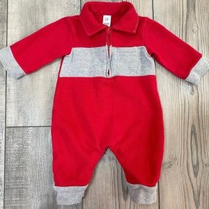 ♥️ Baby Gap Red Grey Color Block Valentines Day Sweater Romper Newborn 3M